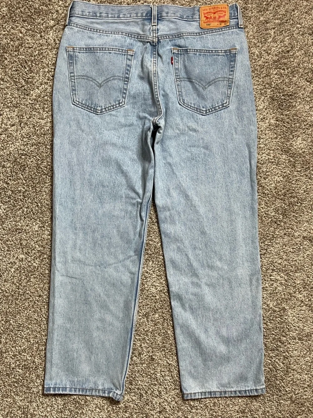 Levi's 550 Relaxed Fit Light Stonewash Denim Jeans Size 36x30 Casual Dad Jeans
